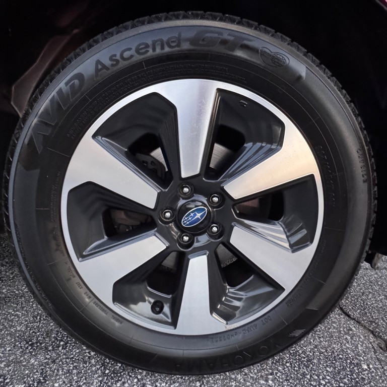 2017 Subaru Forester Image 40