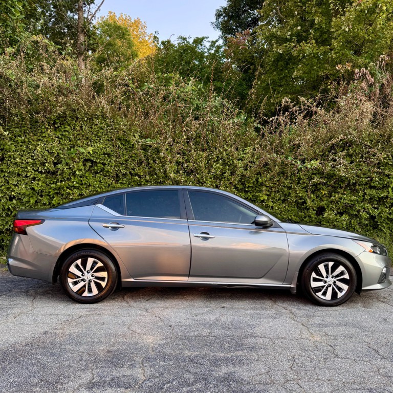 2022 Nissan Altima Image 4