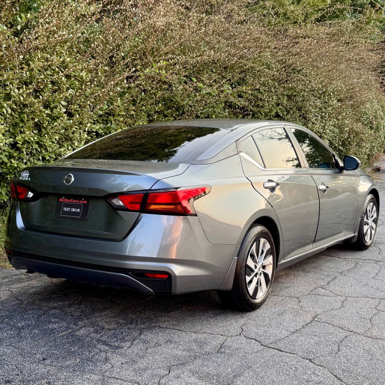 2022 Nissan Altima Image 3