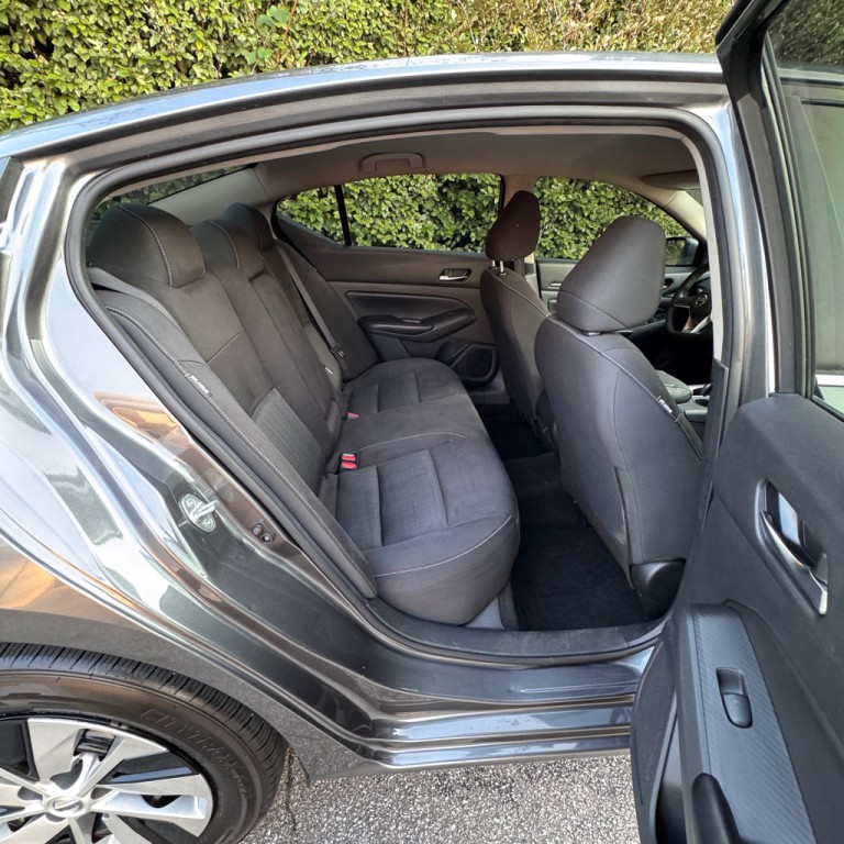 2022 Nissan Altima Image 14