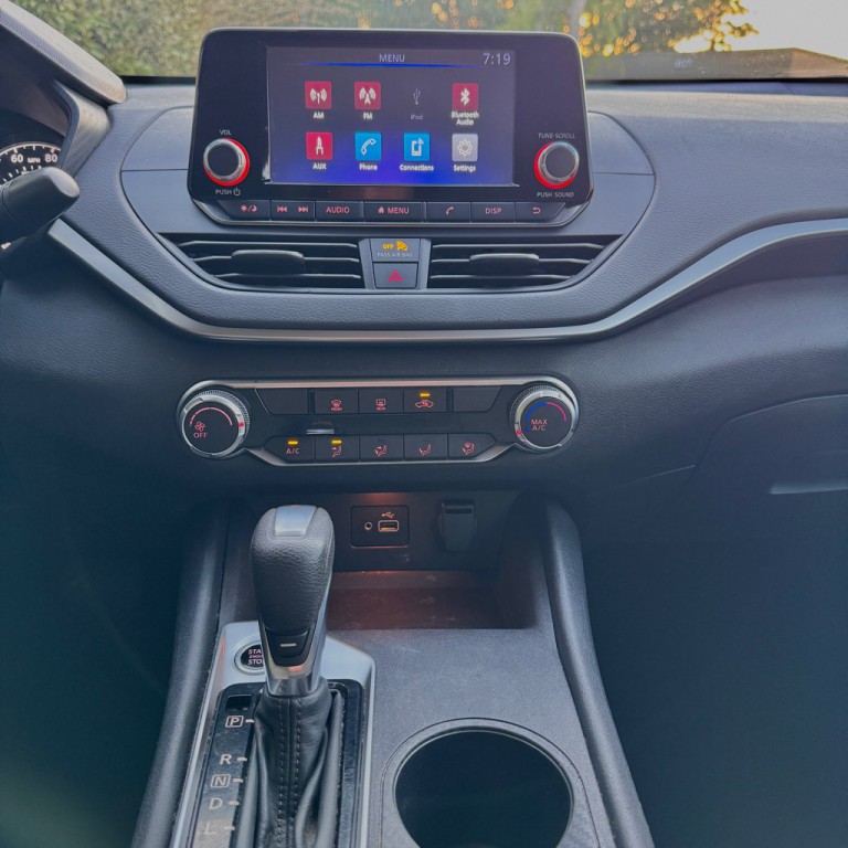 2022 Nissan Altima Image 19