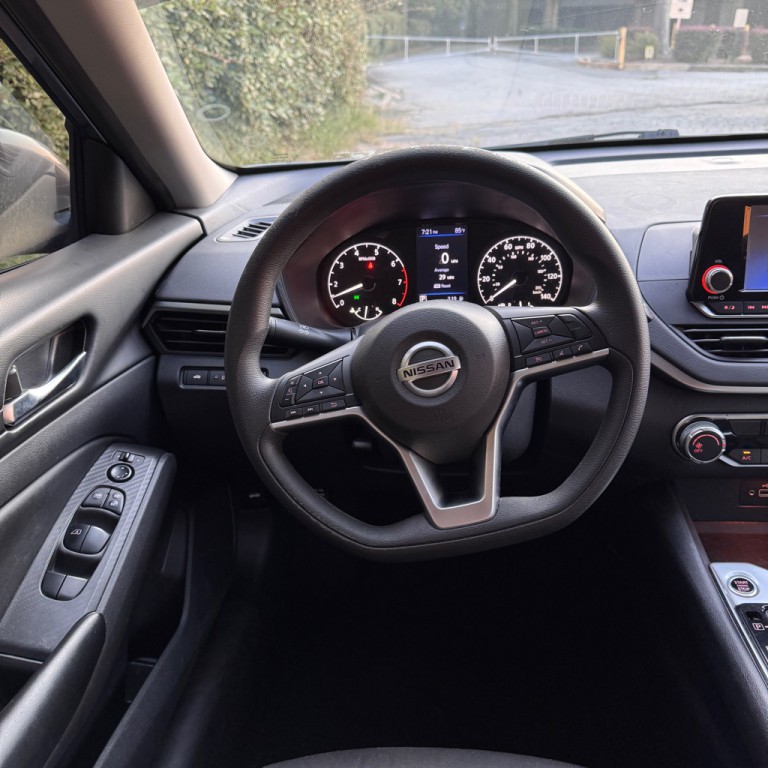 2022 Nissan Altima Image 22