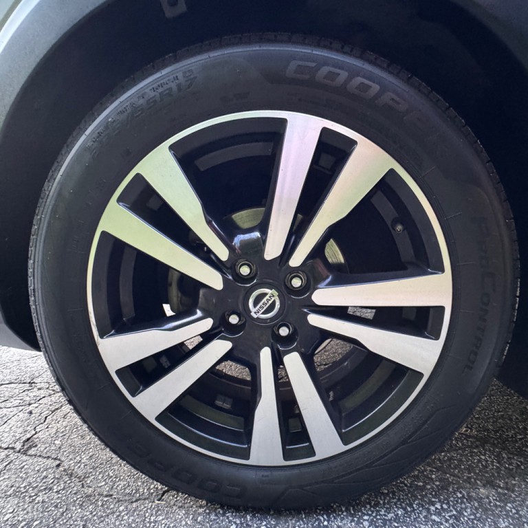 2020 Nissan Kicks Image 32