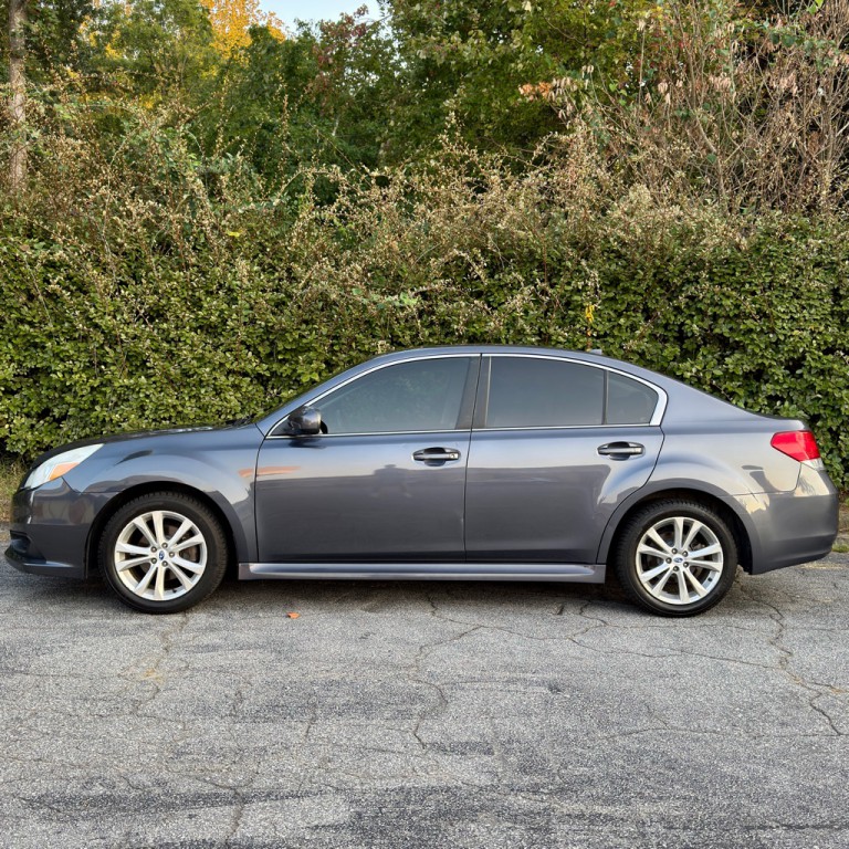 2014 Subaru Legacy Image 1
