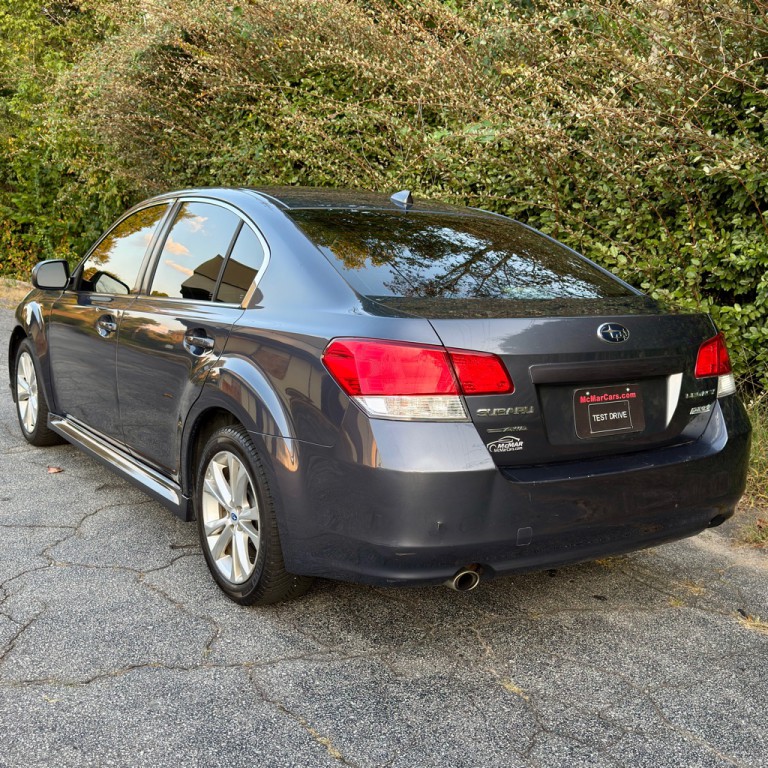 2014 Subaru Legacy Image 2