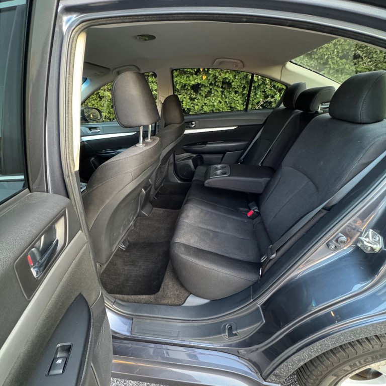 2014 Subaru Legacy Image 11