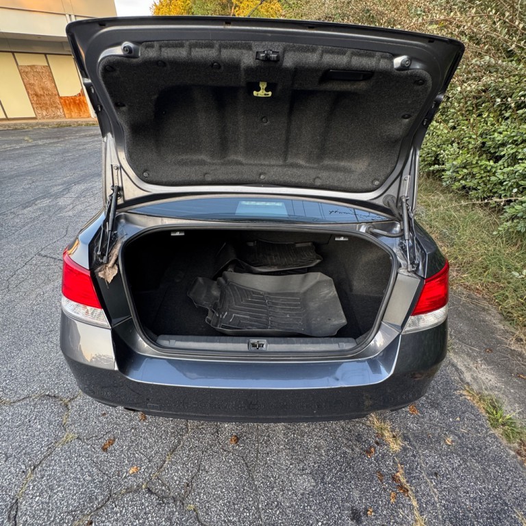 2014 Subaru Legacy Image 12
