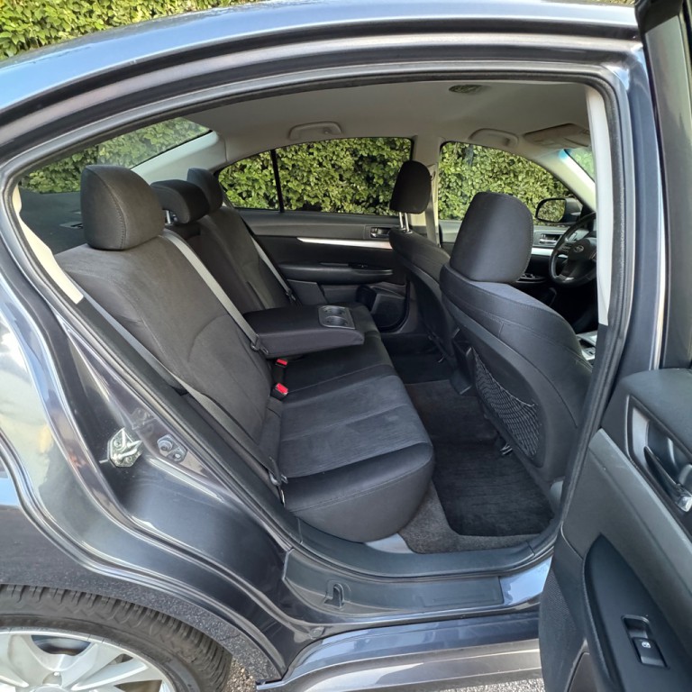 2014 Subaru Legacy Image 15