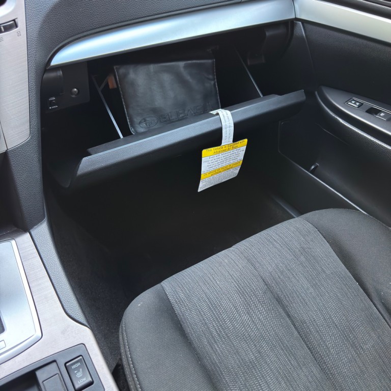 2014 Subaru Legacy Image 23