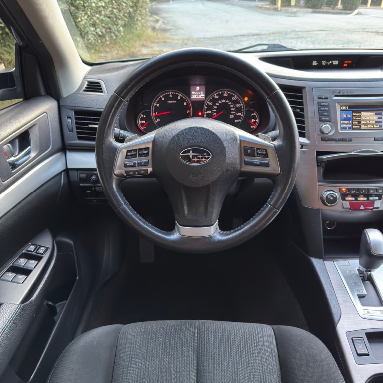 2014 Subaru Legacy Image 25