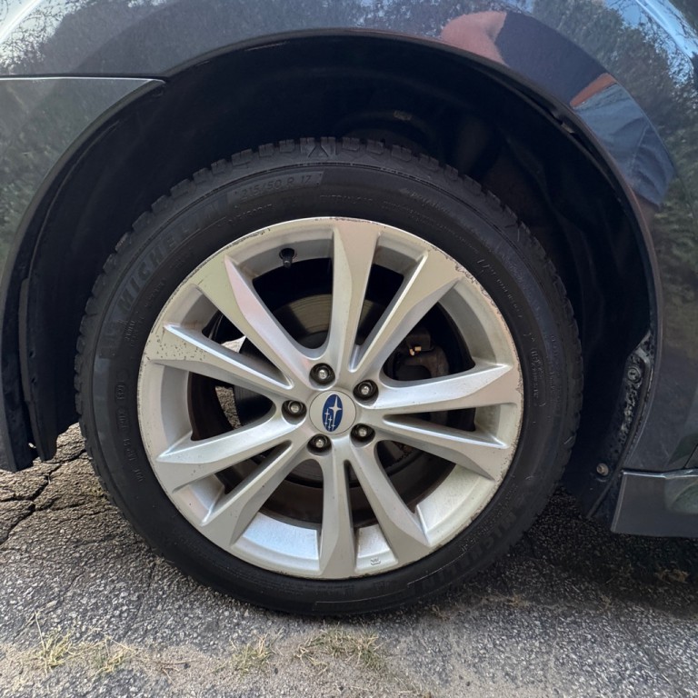 2014 Subaru Legacy Image 31
