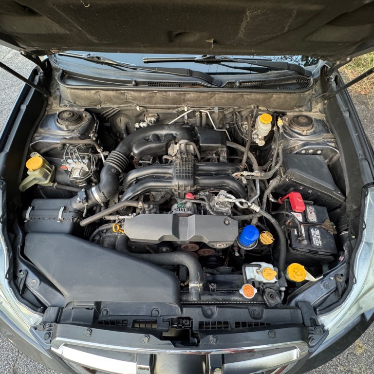 2014 Subaru Legacy Image 39