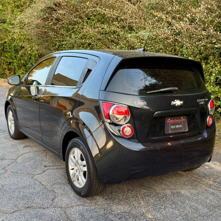 2014 Chevrolet Sonic Image 2