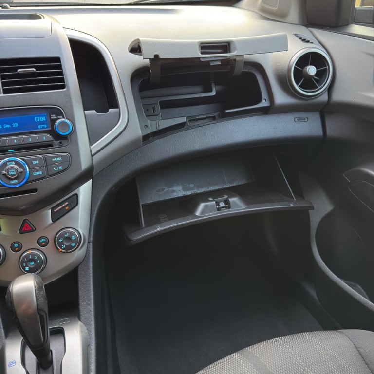 2014 Chevrolet Sonic Image 21
