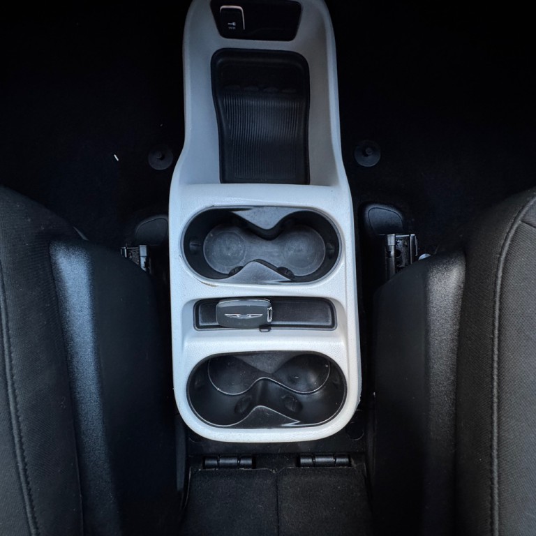 2017 Chrysler Pacifica Image 22