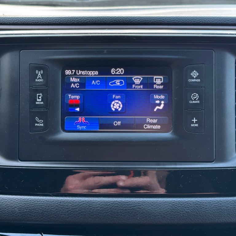 2017 Chrysler Pacifica Image 27
