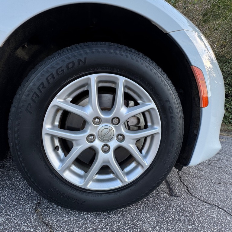 2017 Chrysler Pacifica Image 40