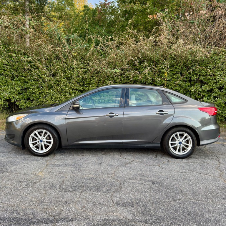 2015 Ford Focus Image 1