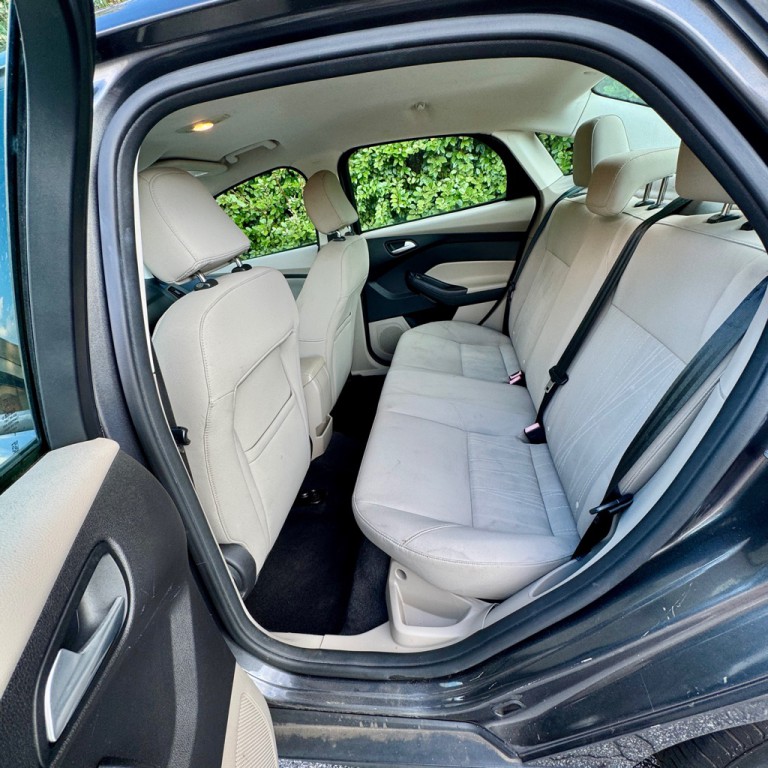 2015 Ford Focus Image 11