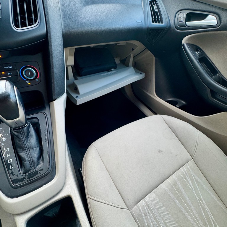 2015 Ford Focus Image 23