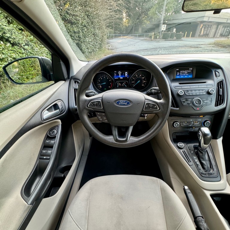 2015 Ford Focus Image 25