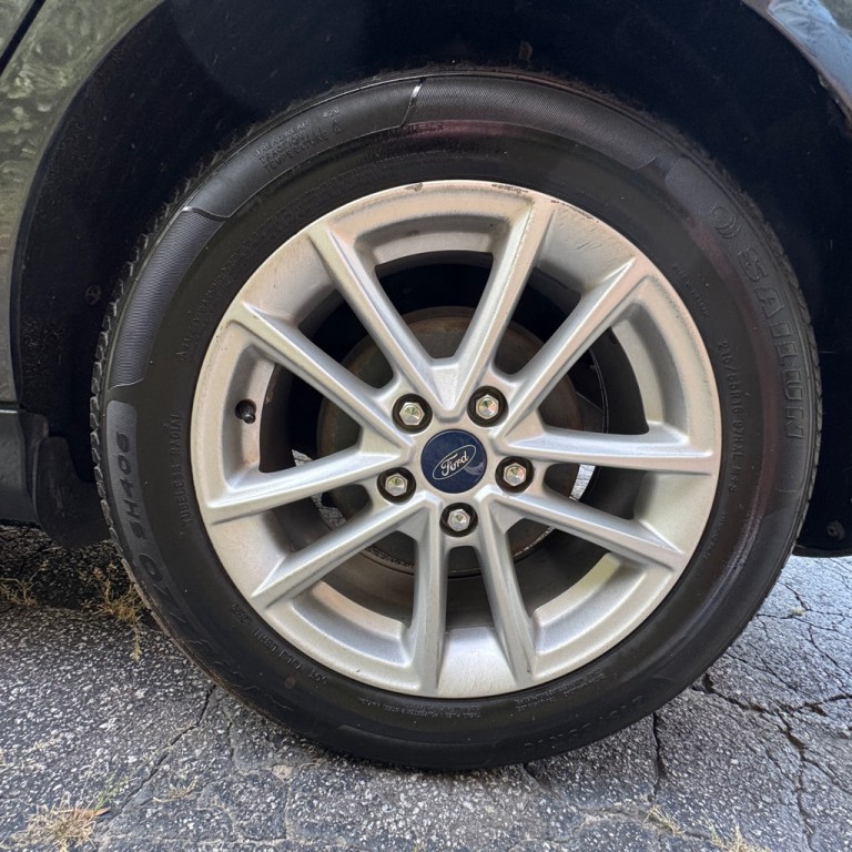 2015 Ford Focus Image 32