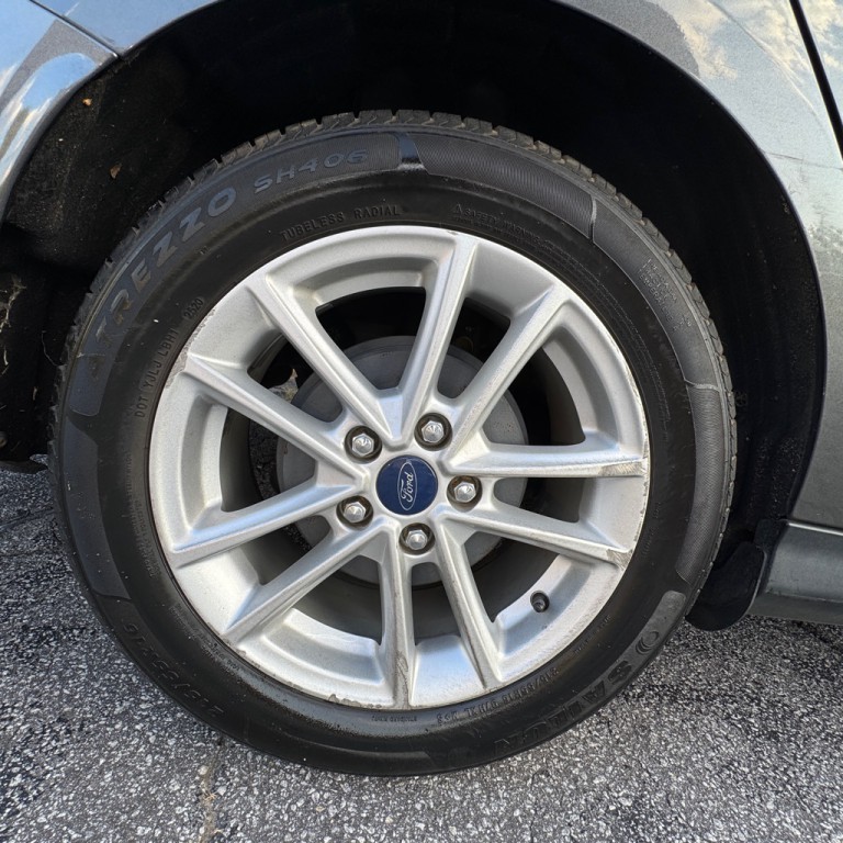 2015 Ford Focus Image 34