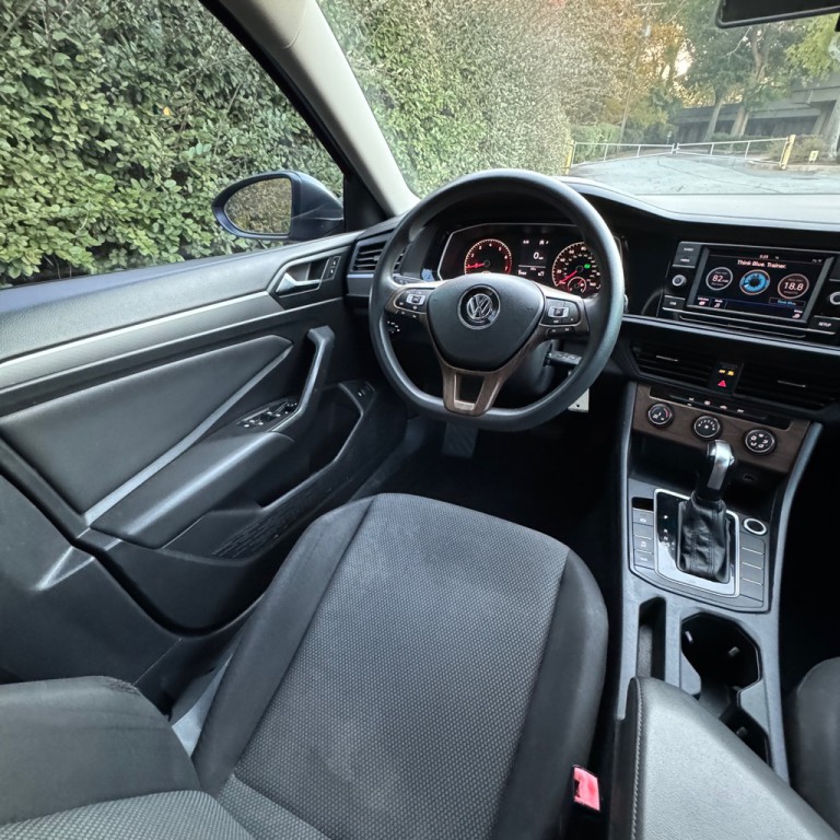 2019 Volkswagen Jetta Image 24