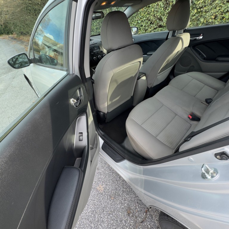 2016 Kia Forte Image 10