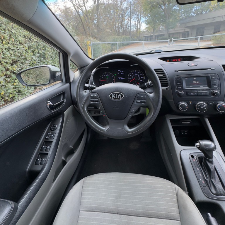 2016 Kia Forte Image 24