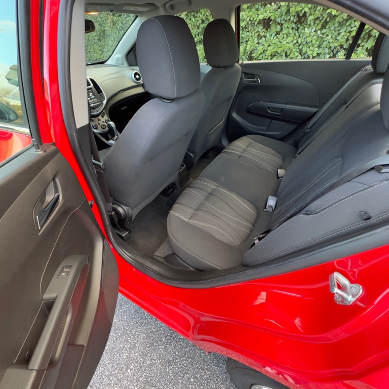 2017 Chevrolet Sonic Image 10