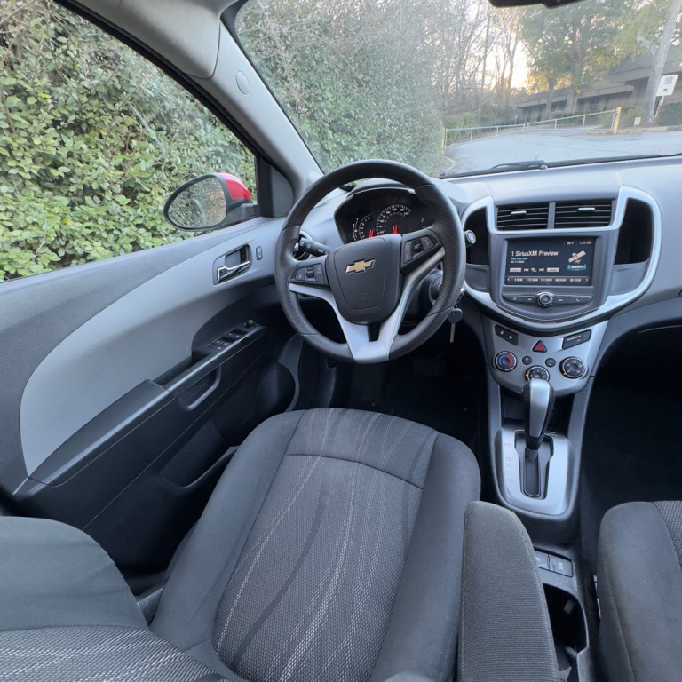 2017 Chevrolet Sonic Image 25