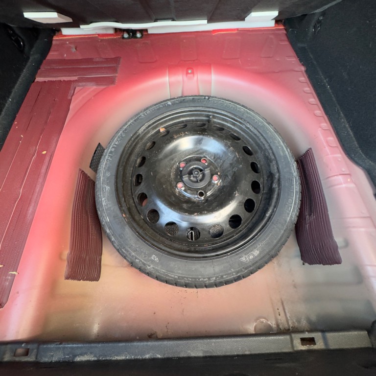 2017 Chevrolet Sonic Image 13