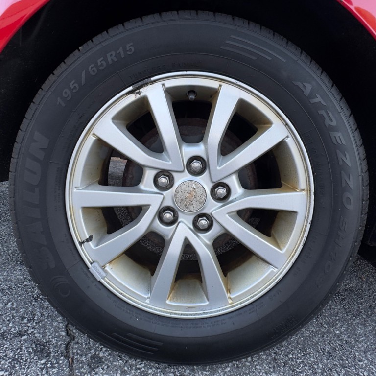 2017 Chevrolet Sonic Image 35