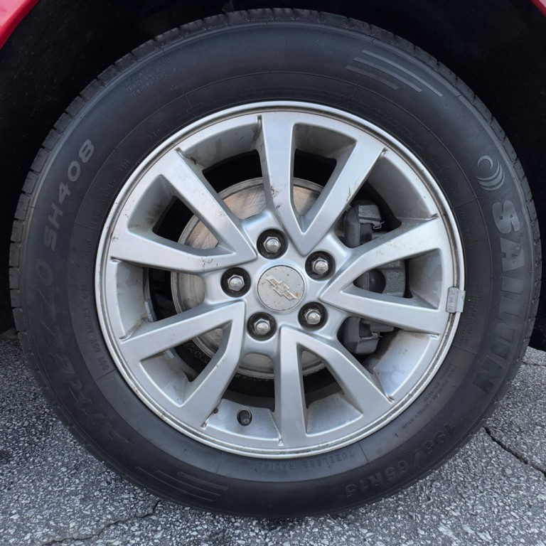 2017 Chevrolet Sonic Image 37