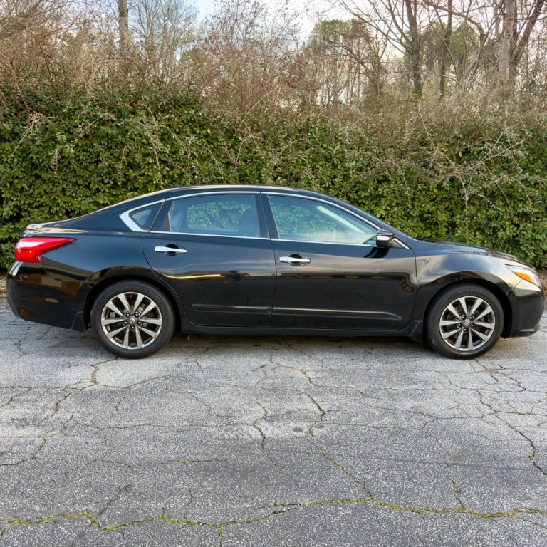 2016 Nissan Altima Image 7