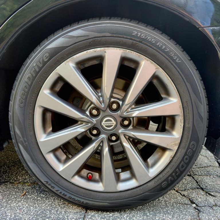 2016 Nissan Altima Image 18