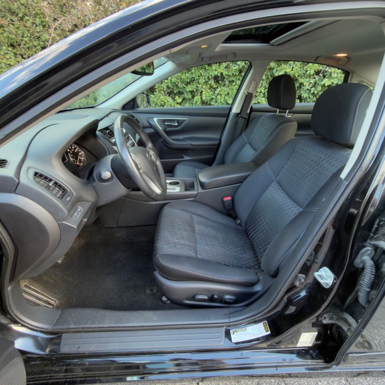2016 Nissan Altima Image 23