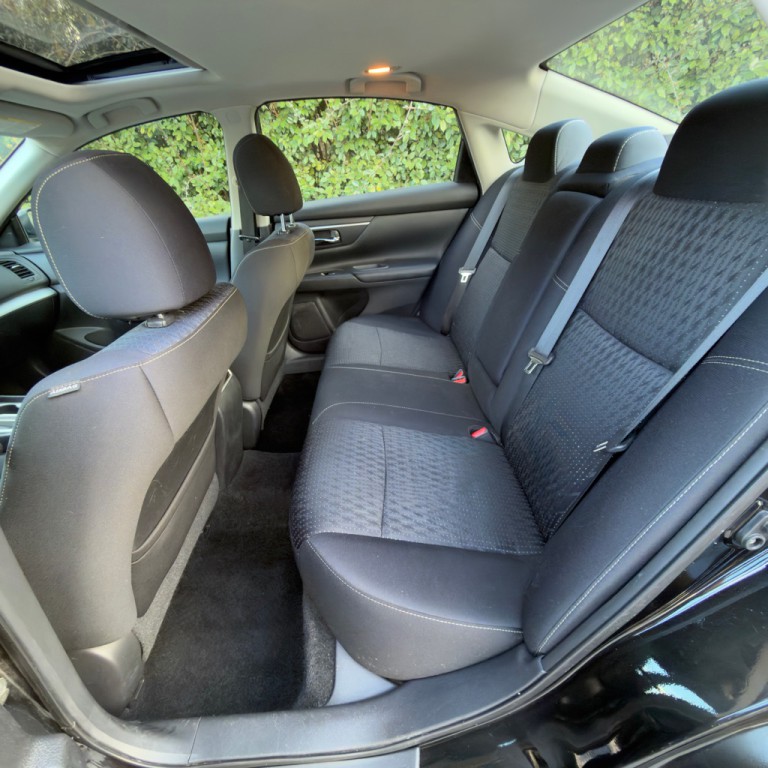 2016 Nissan Altima Image 26