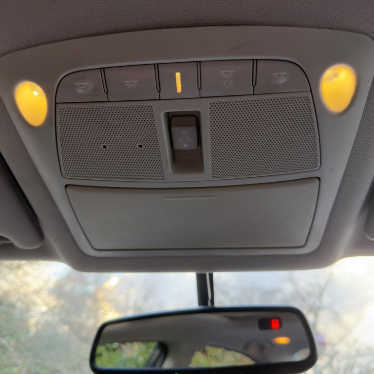 2016 Nissan Altima Image 44