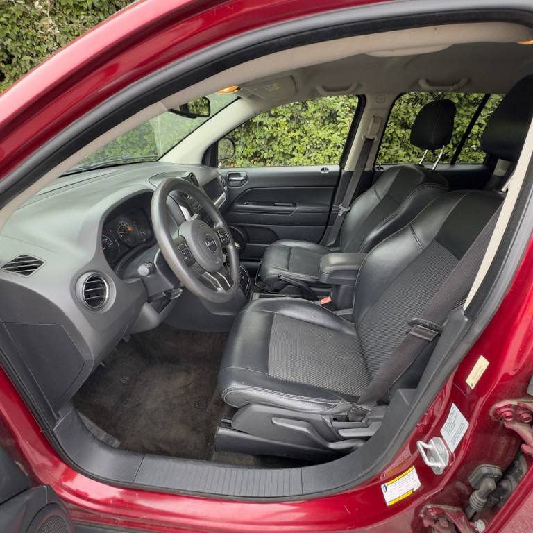 2015 Jeep Compass Image 9