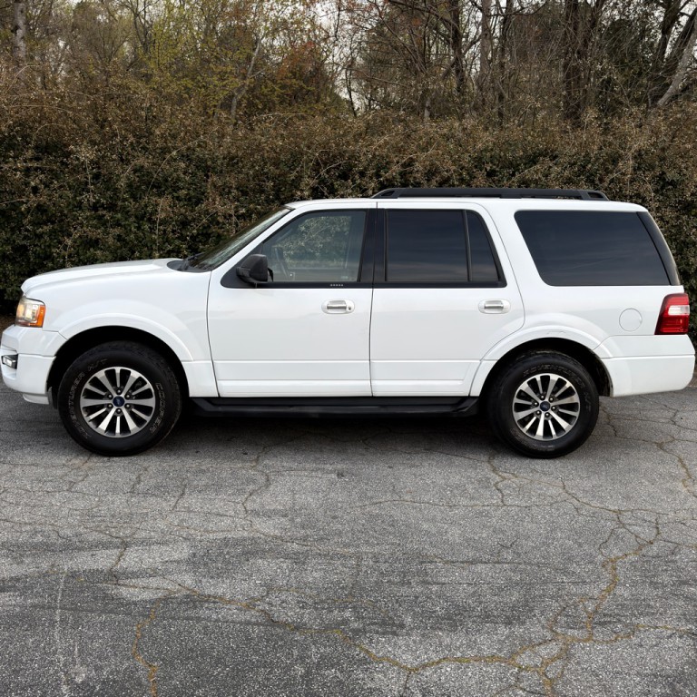 2017 Ford Expedition Image 1