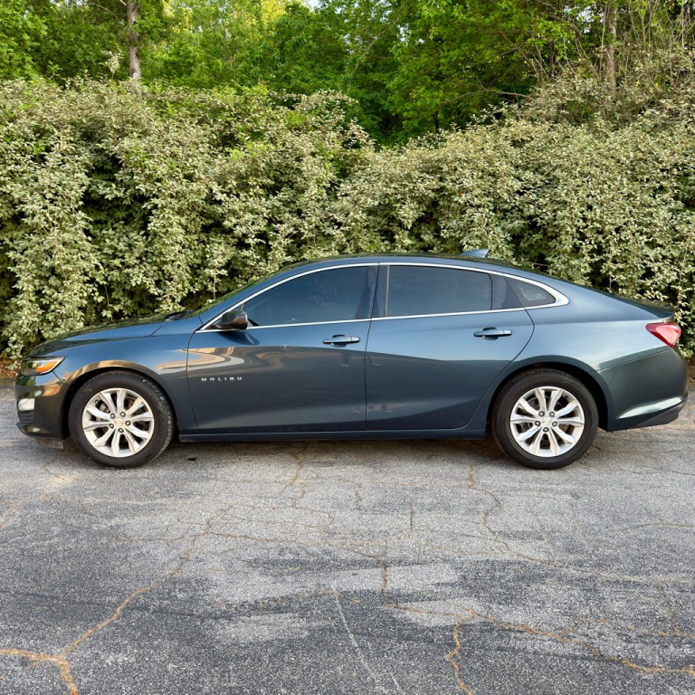 2020 Chevrolet Malibu Image 1