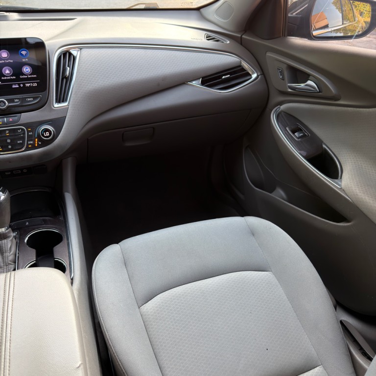 2020 Chevrolet Malibu Image 25