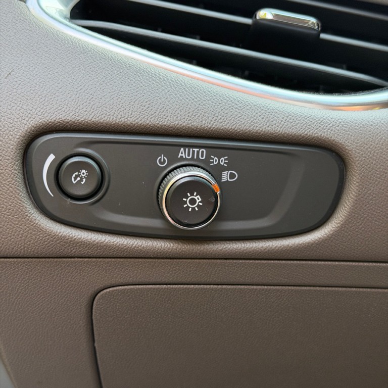 2020 Chevrolet Malibu Image 33