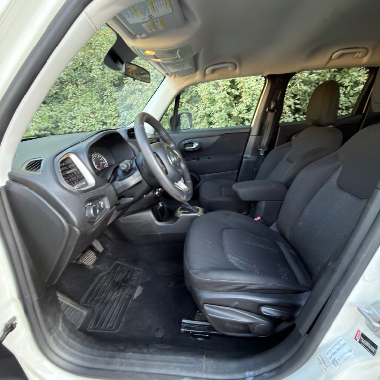2017 Jeep Renegade Image 9