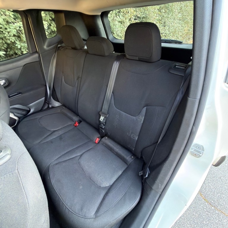 2017 Jeep Renegade Image 11
