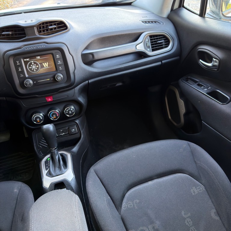 2017 Jeep Renegade Image 23