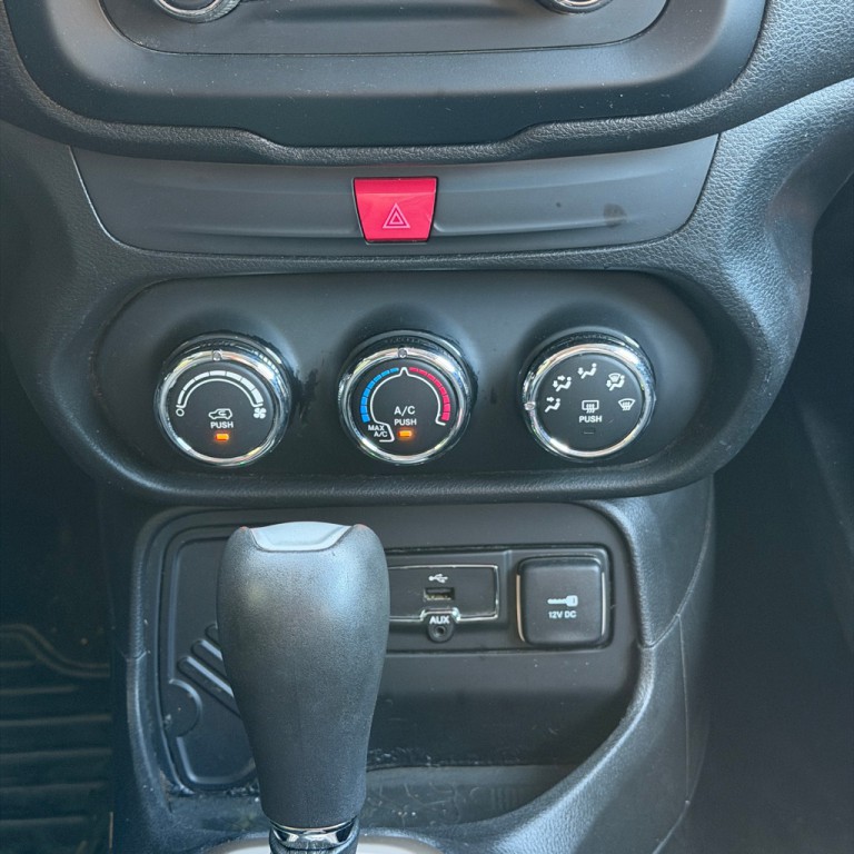 2017 Jeep Renegade Image 27
