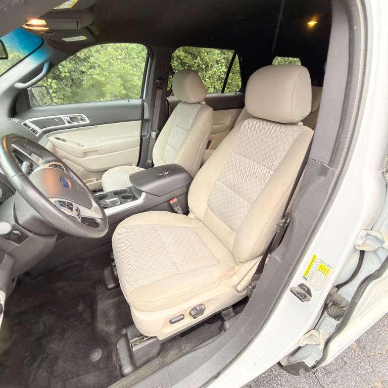 2014 Ford Explorer Image 9